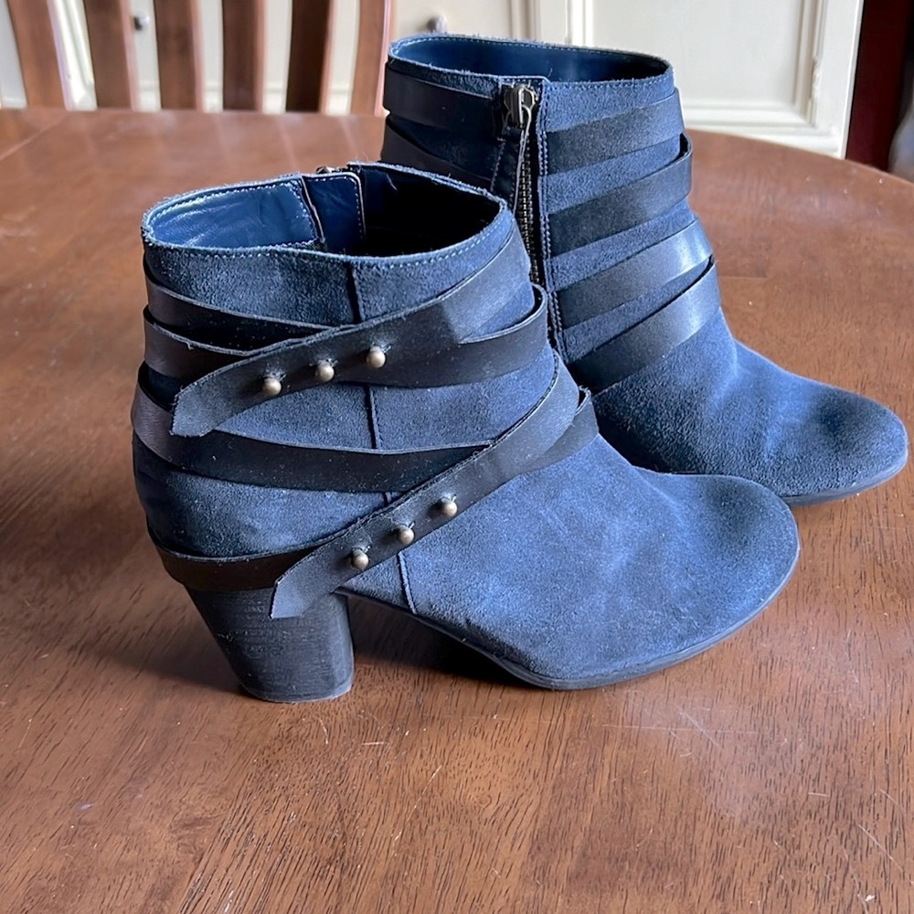BP blue suede genuine leather boots